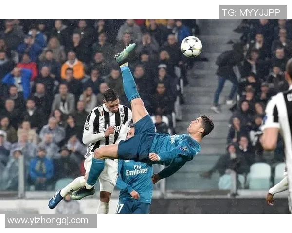 足球明星光芒四射在全球舞台上引领风潮成为无数球迷心中的偶像